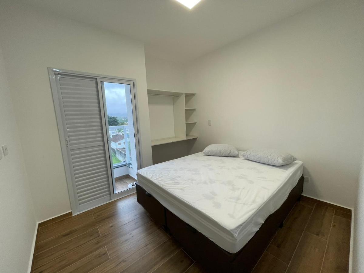 Ferienwohnung Apartamento Com Piscina No Centro Ubatuba Exterior foto